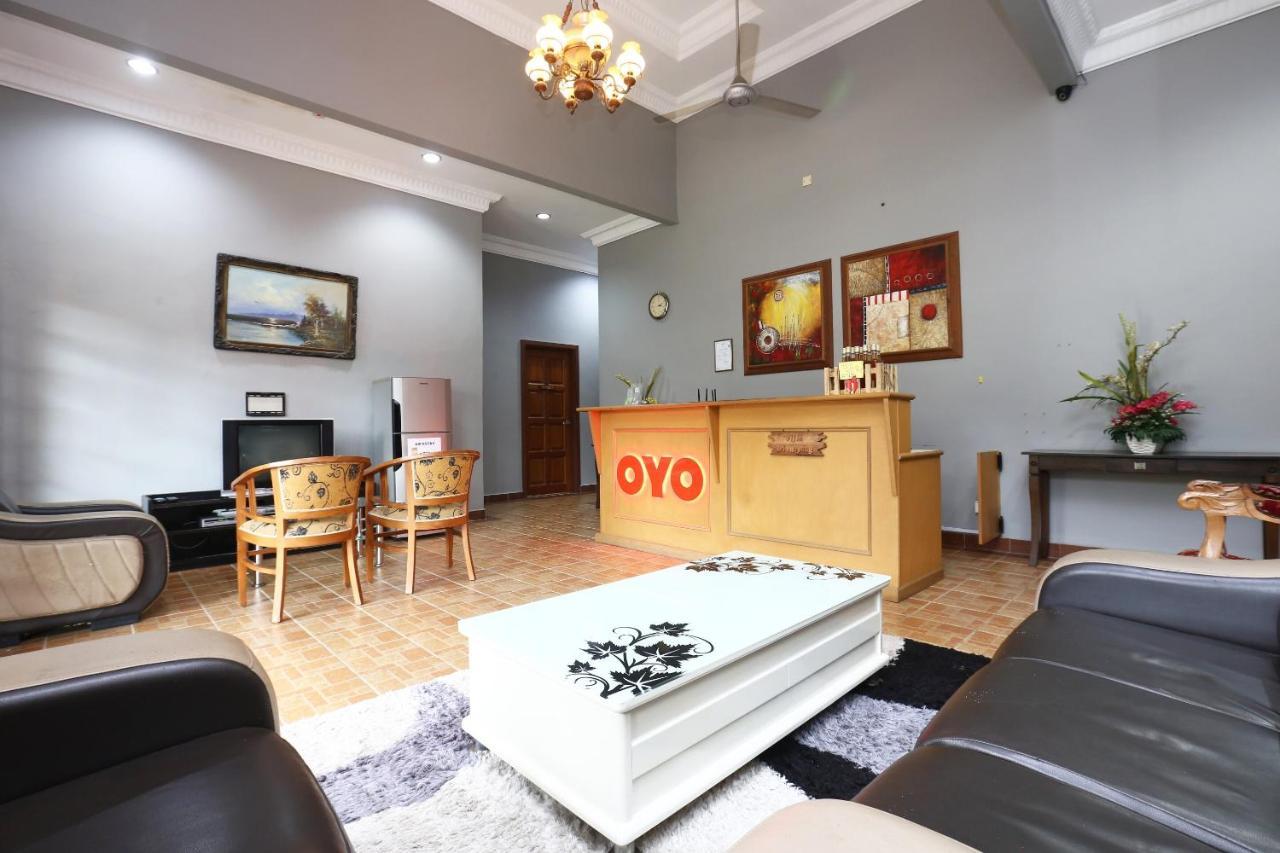 Oyo 89523 Villa Sri Mayang Kuala Terengganu Exterior foto